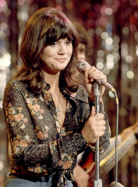 Linda Ronstadt .